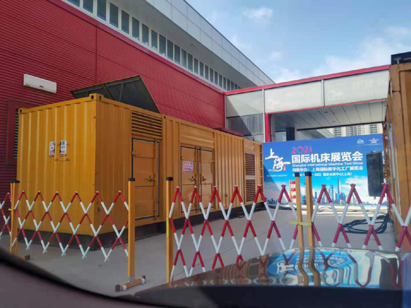 和政出租发电机-柴油发电机和汽油发电机哪个更好一些?