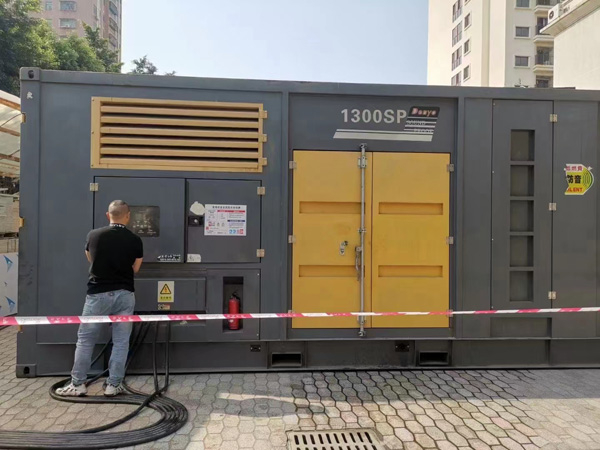 和政500KW发电机组冬季应该配多大的启动电瓶？